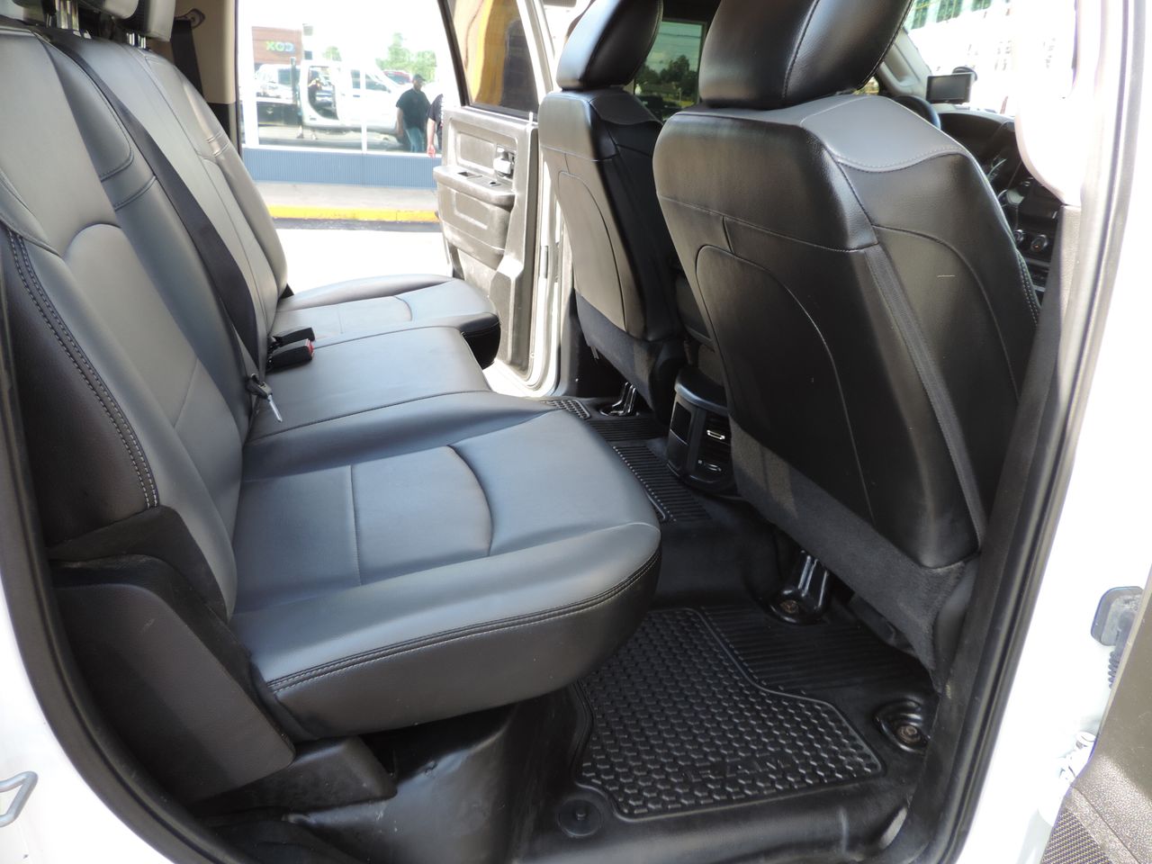 2019 RAM 3500 Crew Cab Tradesman Flatbed DRW 4WD