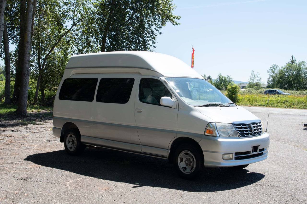 2001 Toyota Granvia Grand Hiace Camper 4WD, Fully Loaded, Auto