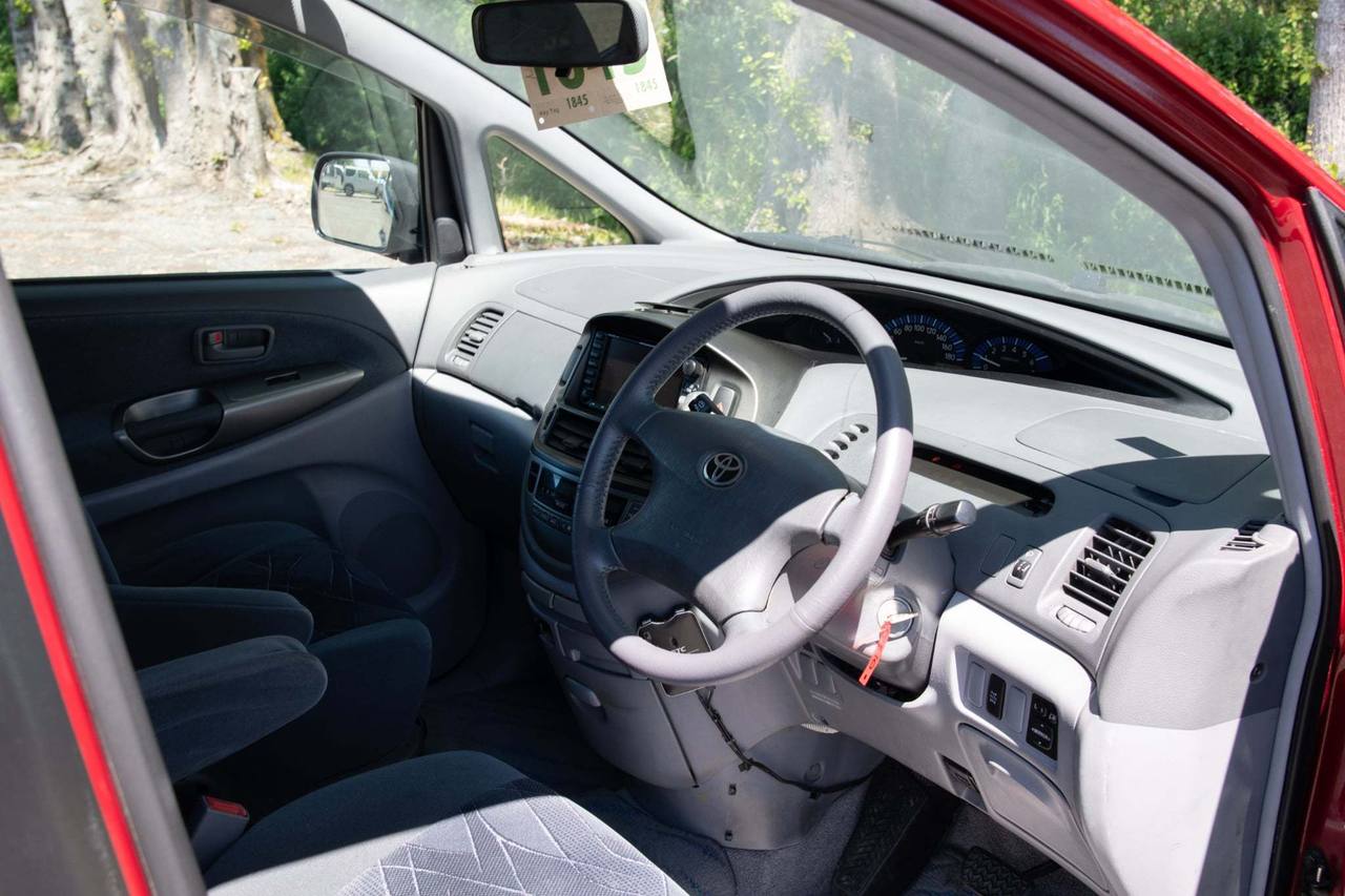 2000 Toyota Estima 3.0 Aeras 4WD, 2Hi-4Hi, AC, PS, PW, PL, 8-Pass, Auto