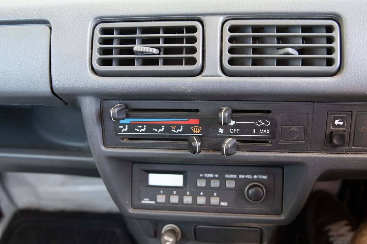 1997 Honda Acty Super Delux RealTime 4WD, Mid-Engine, 5MT