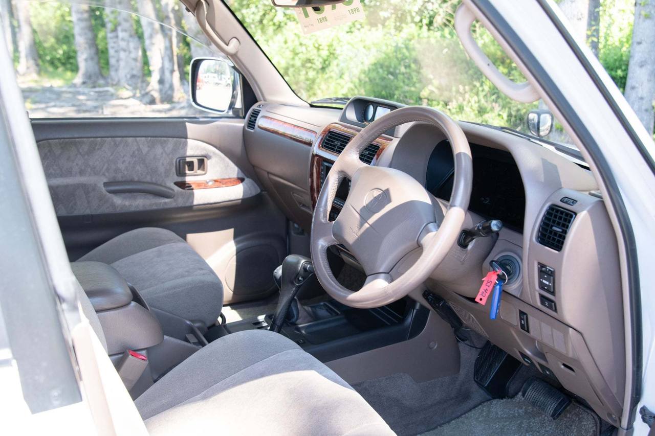 2001 Toyota Land Cruiser Prado Turbo Diesel, 4WD, 2Hi-4Hi-4Lo
