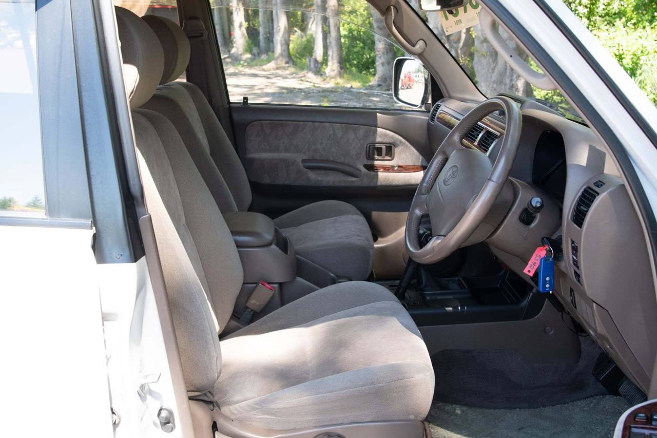 2001 Toyota Land Cruiser Prado Turbo Diesel, 4WD, 2Hi-4Hi-4Lo