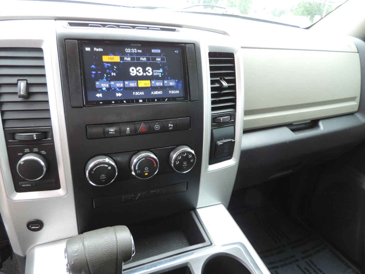 2012 RAM 1500 Crew Cab SLT 4WD