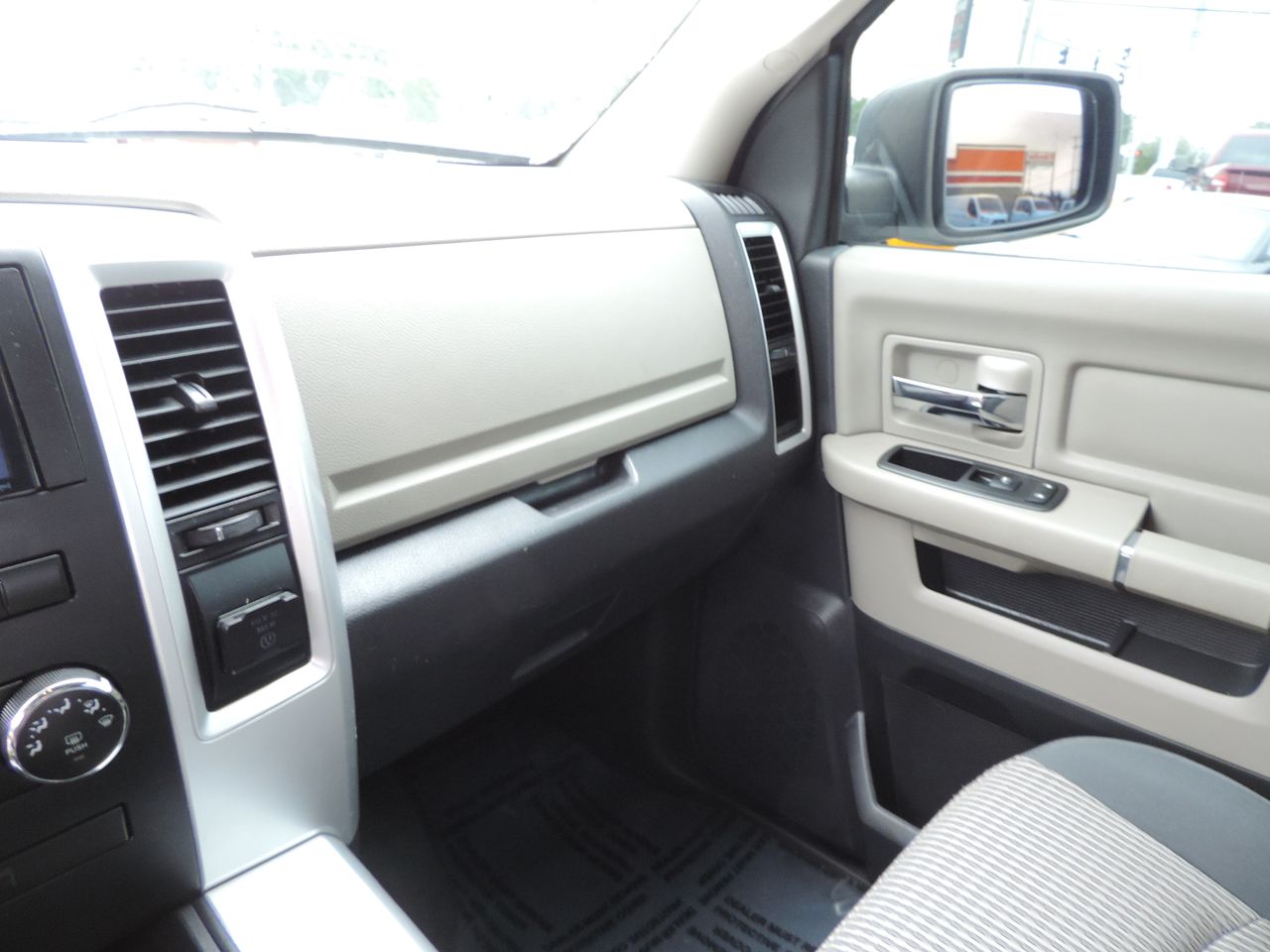 2012 RAM 1500 Crew Cab SLT 4WD