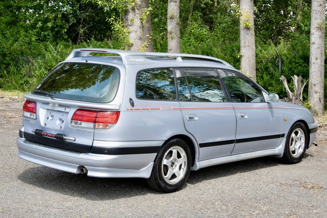 1997 Toyota Caldina Aerial TZ Limited 2.0 Fulltime 4WD, 5MT