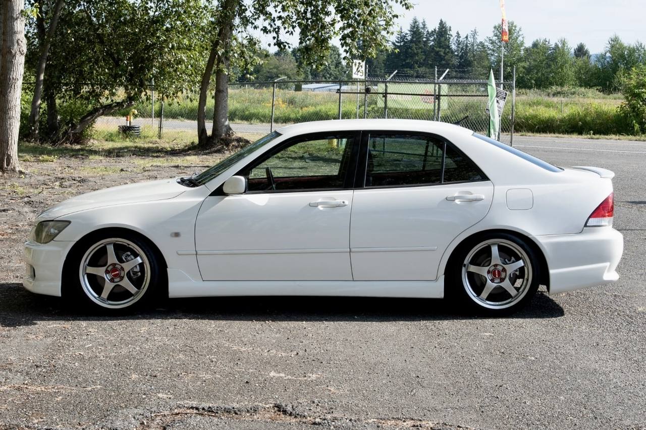 2001 Toyota Altezza RS200 Qualitat Aero RWD, Red Interior, 6MT