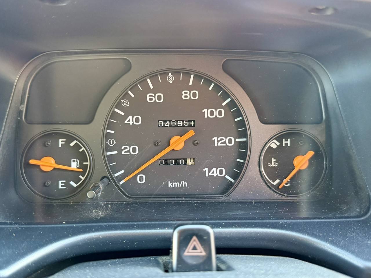 2000 Subaru Sambar Cargo Van EFI RWD, PS, AC, 5MT Airbag