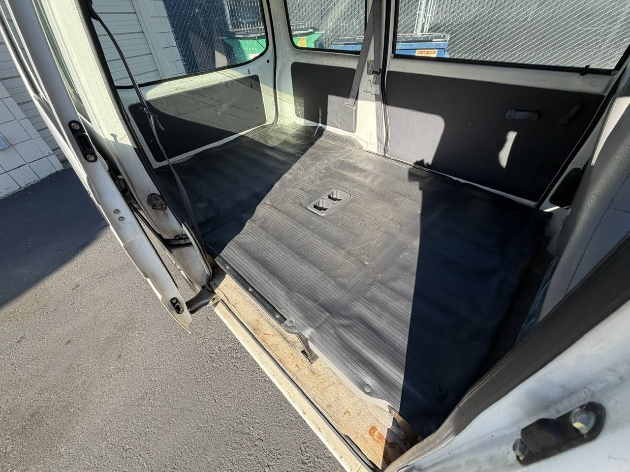2000 Subaru Sambar Cargo Van EFI RWD, PS, AC, 5MT Airbag