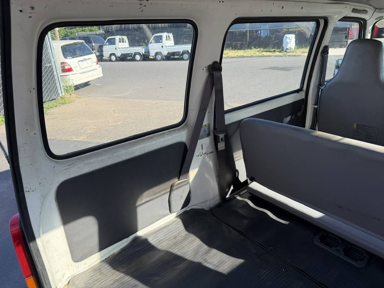 2000 Subaru Sambar Cargo Van EFI RWD, PS, AC, 5MT Airbag