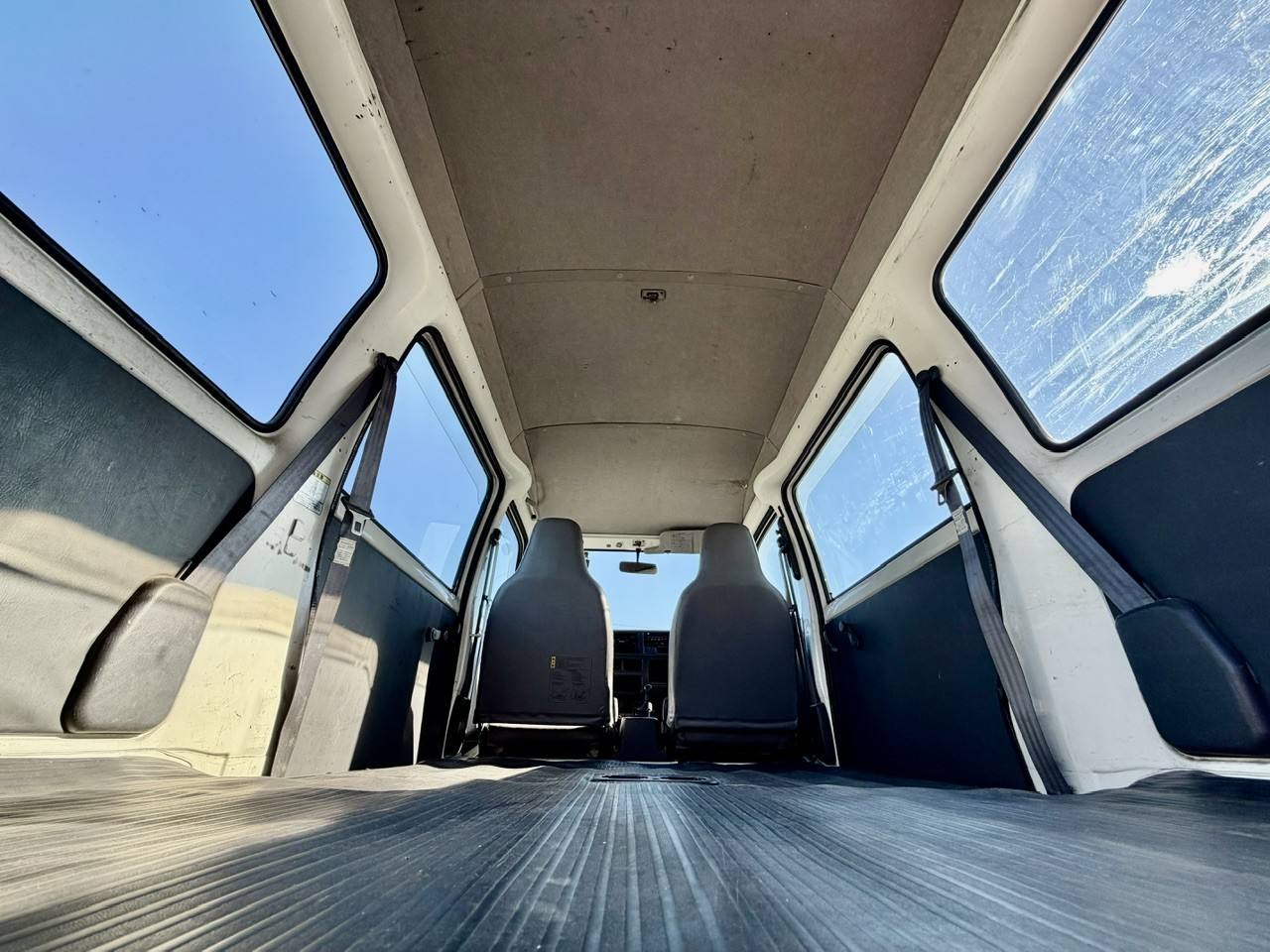 2000 Subaru Sambar Cargo Van EFI RWD, PS, AC, 5MT Airbag