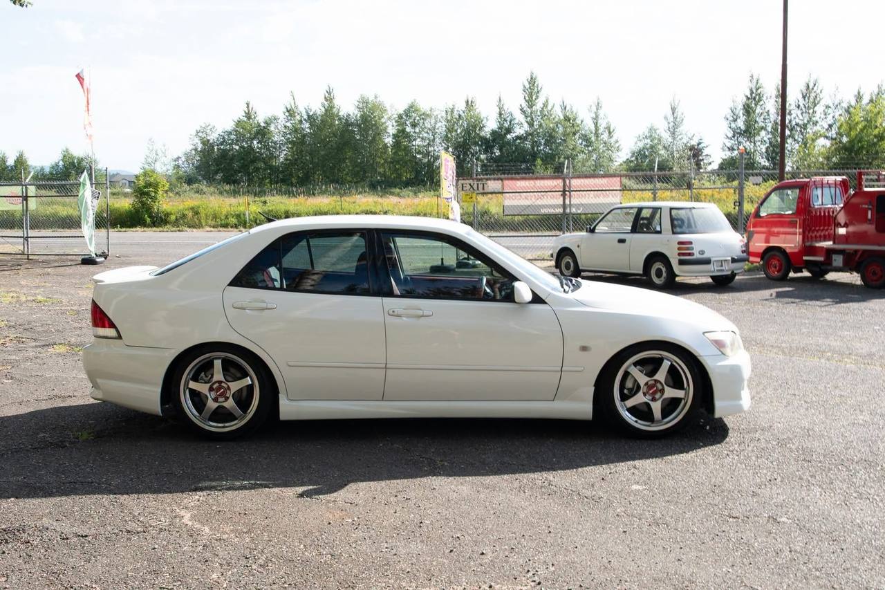 2001 Toyota Altezza RS200 Qualitat Aero RWD, Red Interior, 6MT