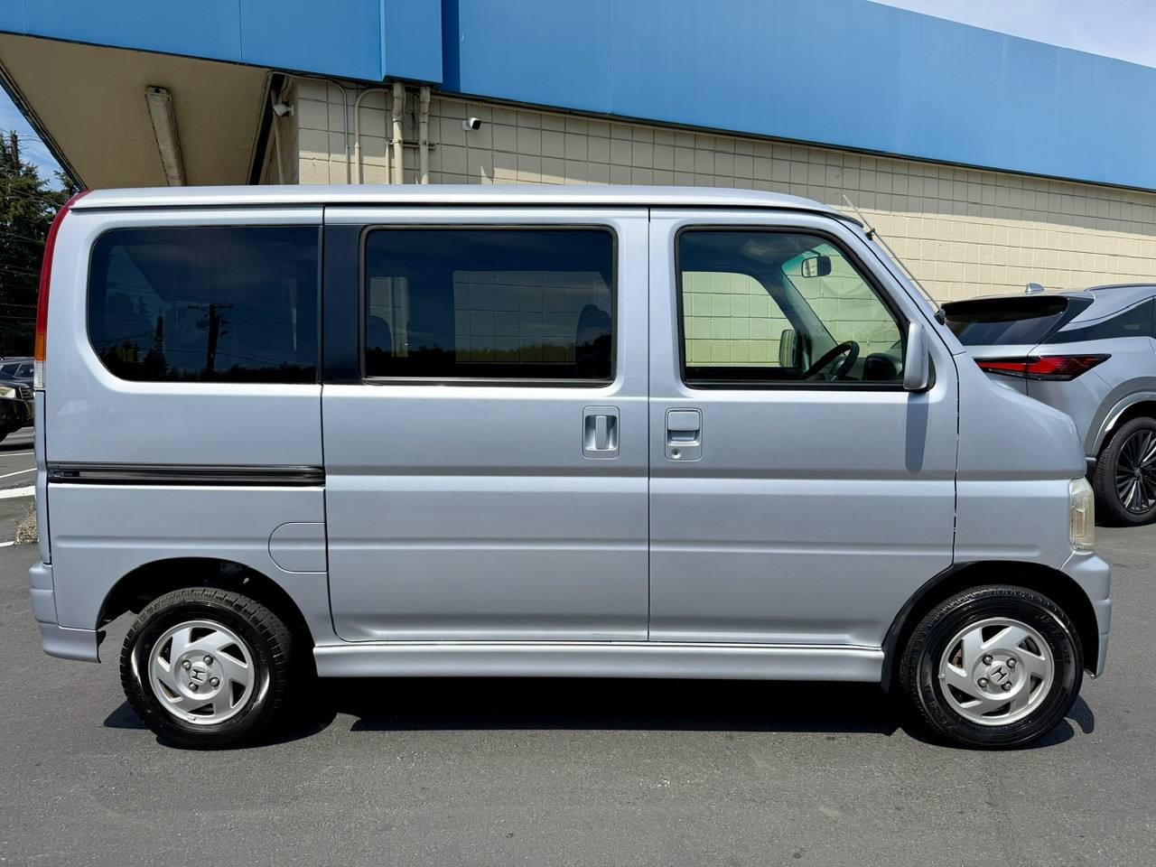 2000 Honda Vamos Turbo RWD, Loaded, Airbags, Auto, Like New!