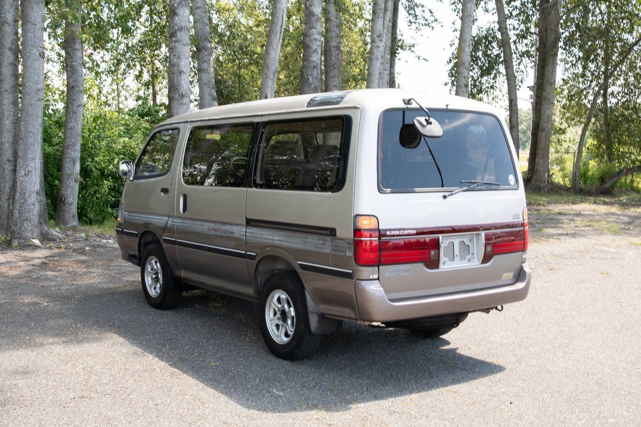 1994 Toyota Hiace Super Custom 4WD 3.0L EFI Turbo Diesel, 5MT