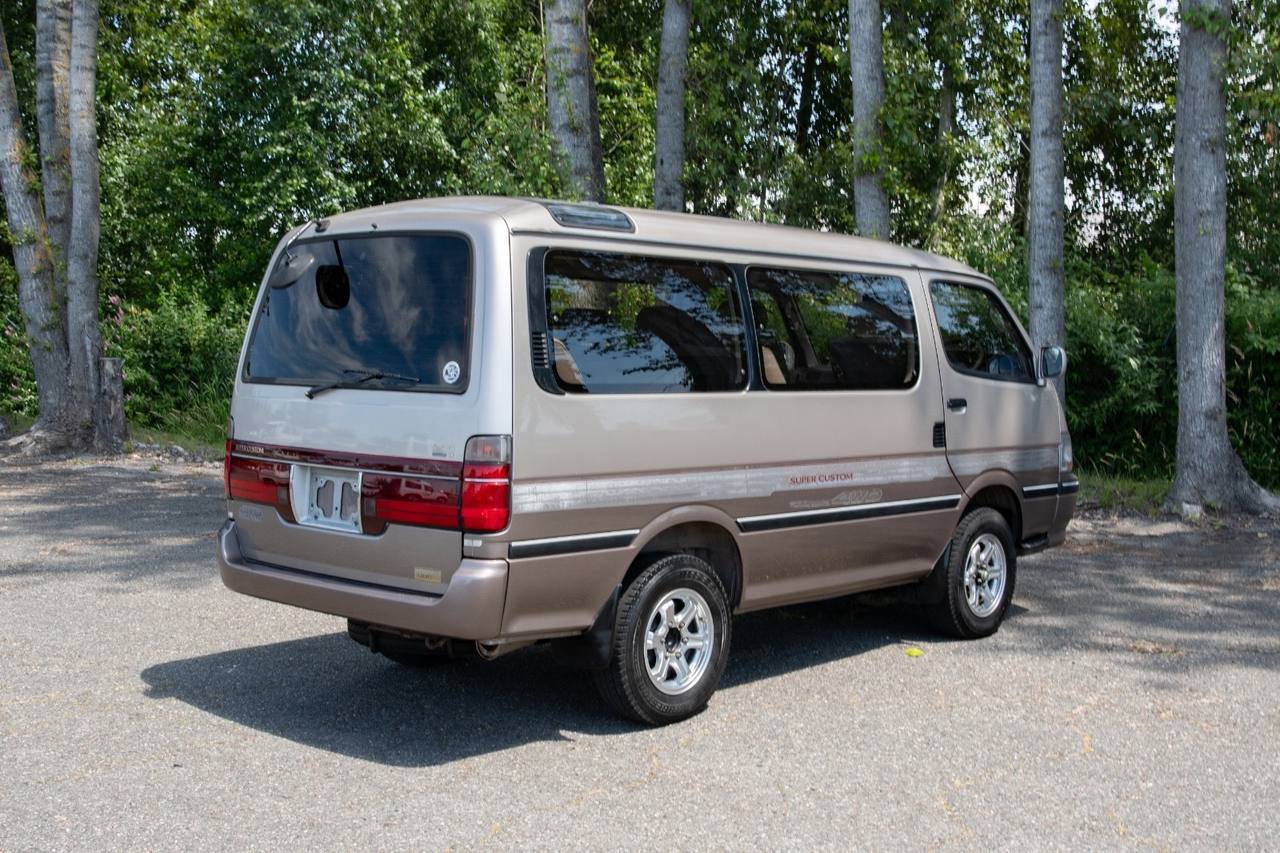 1994 Toyota Hiace Super Custom 4WD 3.0L EFI Turbo Diesel, 5MT