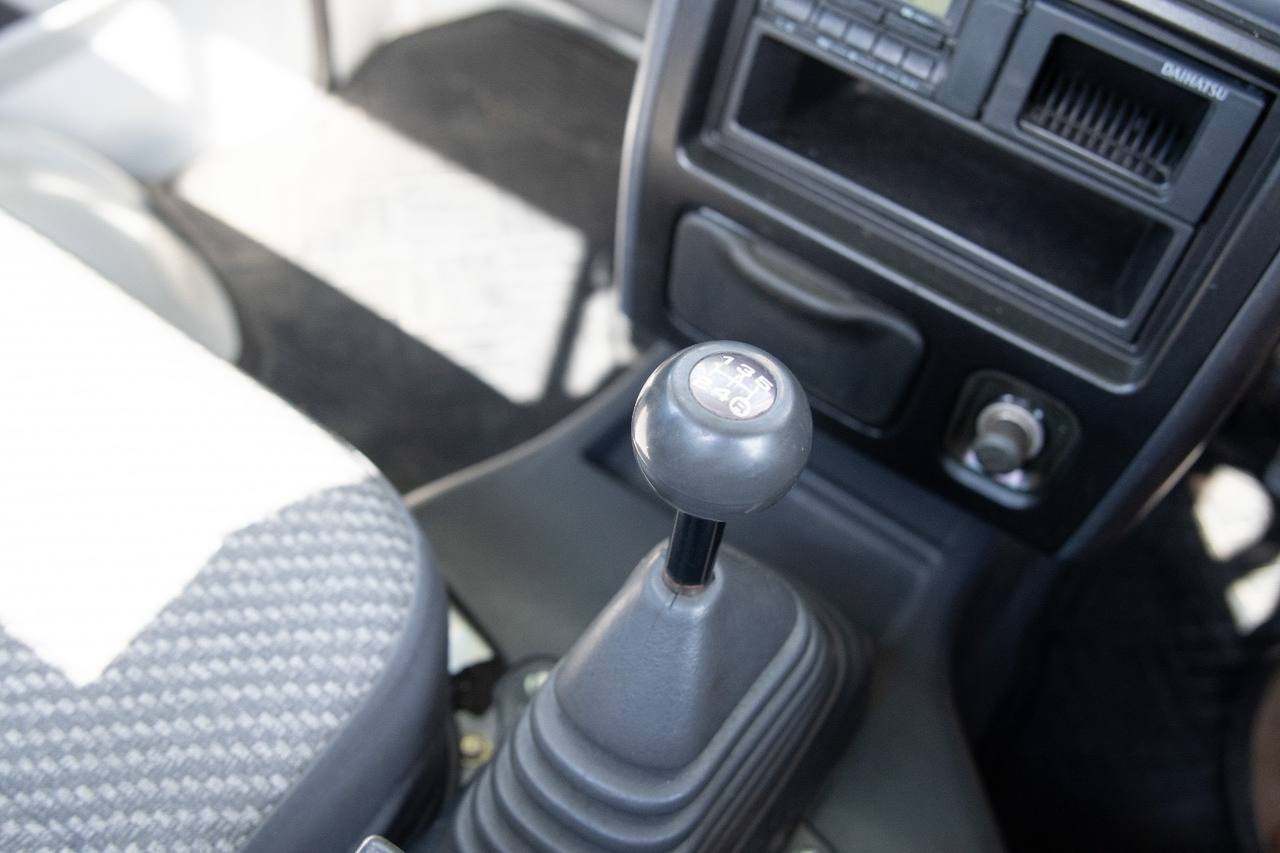 1999 Daihatsu Hi-Jet EFI DLI 4WD, 2Hi-4Hi, 5MT, Like New!