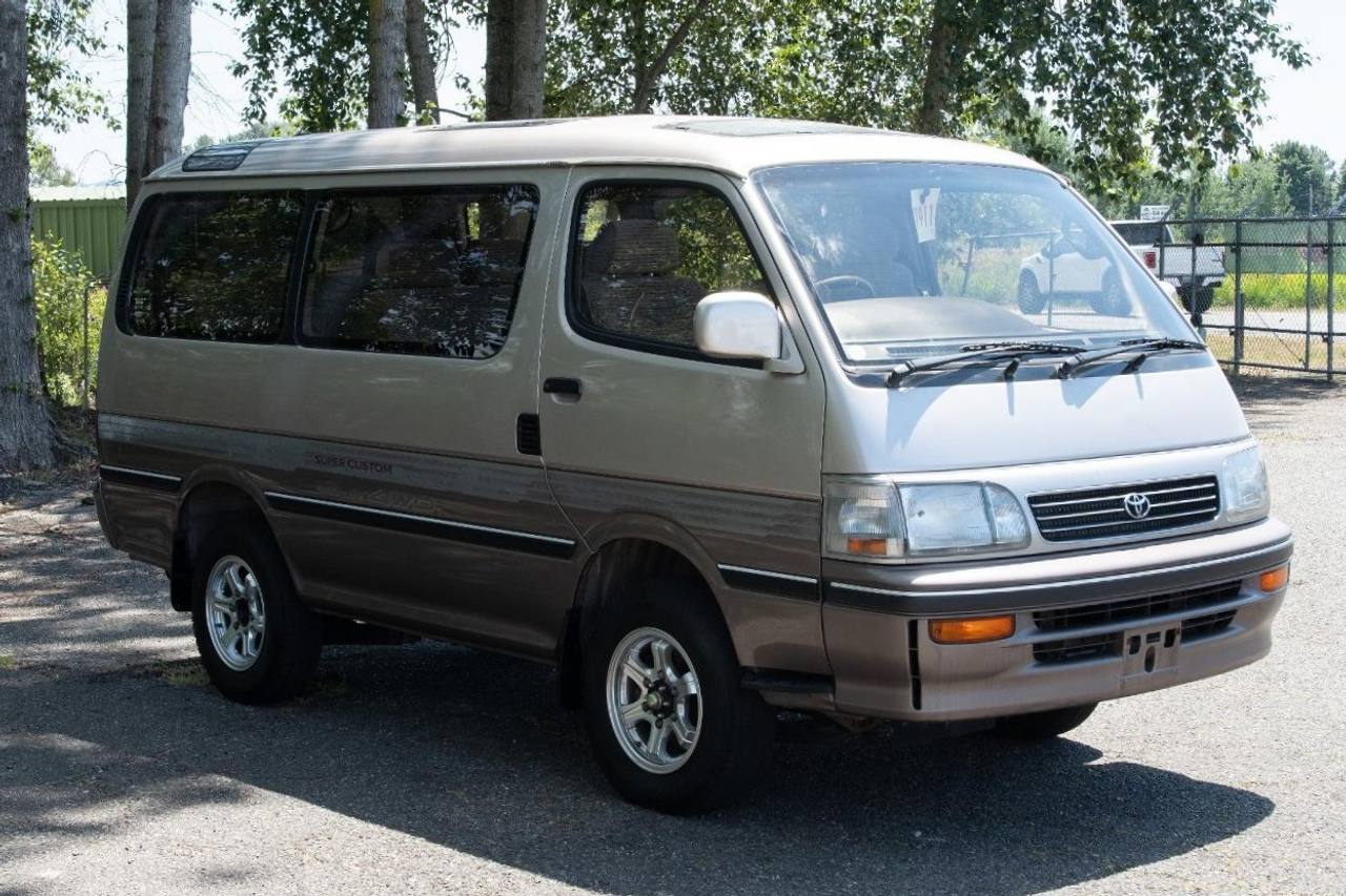 1994 Toyota Hiace Super Custom 4WD 3.0L EFI Turbo Diesel, 5MT