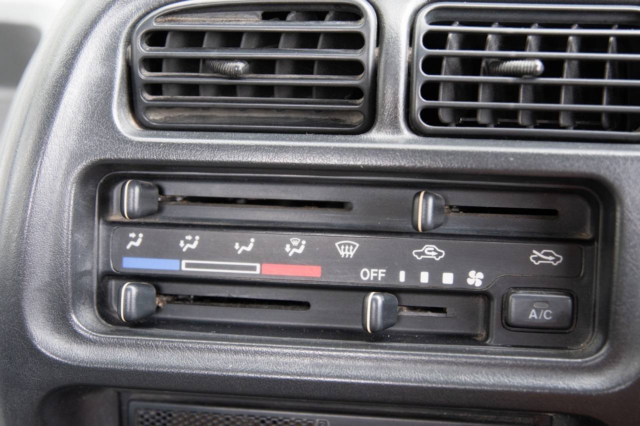 1999 Suzuki Carry EFI Turbo 4WD, 2Hi-4Hi, PS, AC, Automatic