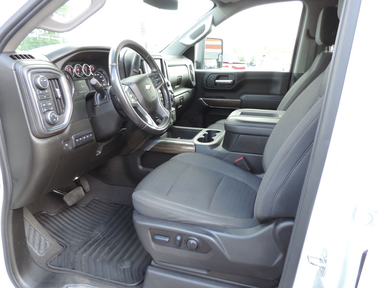 2022 Chevrolet Silverado 3500HD Crew Cab LT Utility Bed 4WD