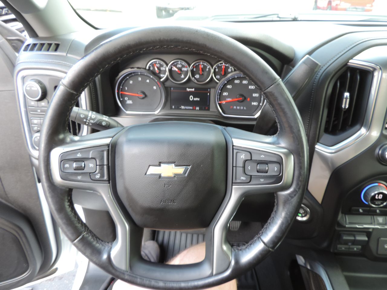 2022 Chevrolet Silverado 3500HD Crew Cab LT Utility Bed 4WD