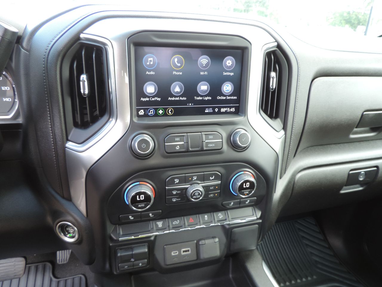 2022 Chevrolet Silverado 3500HD Crew Cab LT Utility Bed 4WD