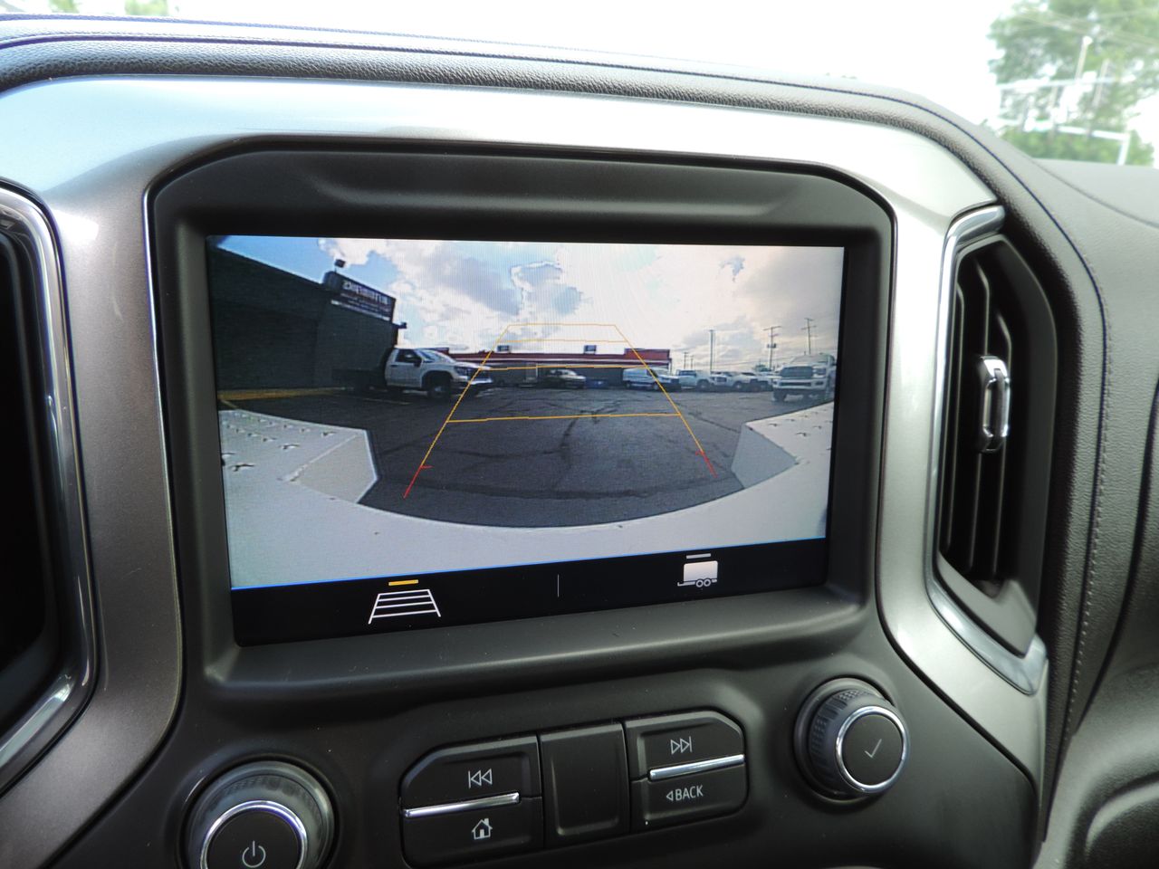 2022 Chevrolet Silverado 3500HD Crew Cab LT Utility Bed 4WD