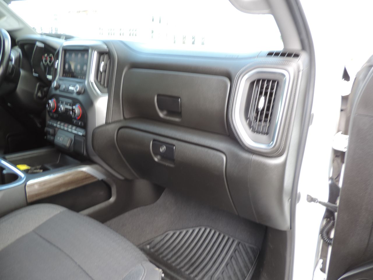 2022 Chevrolet Silverado 3500HD Crew Cab LT Utility Bed 4WD