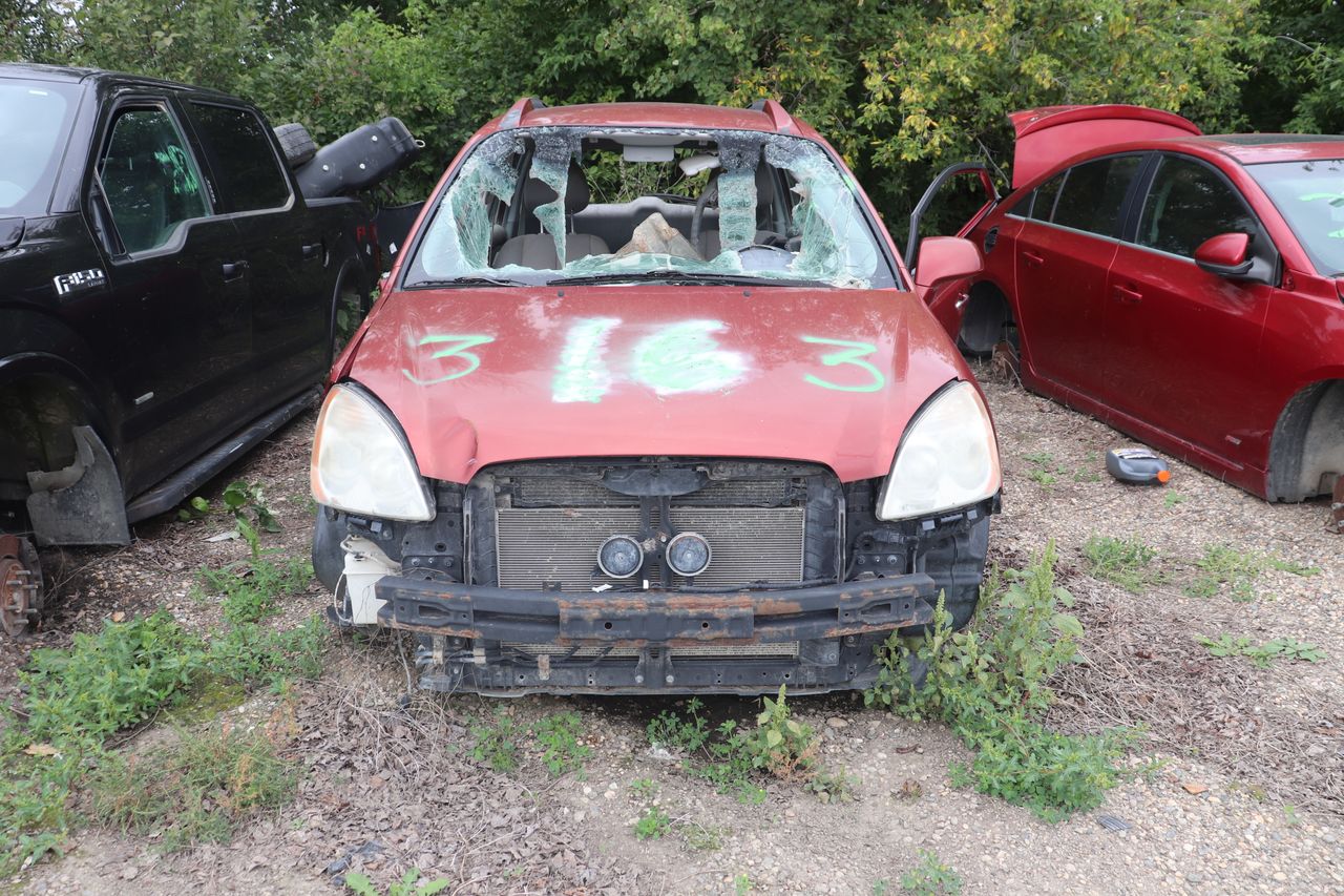 2007 Kia Rondo Base