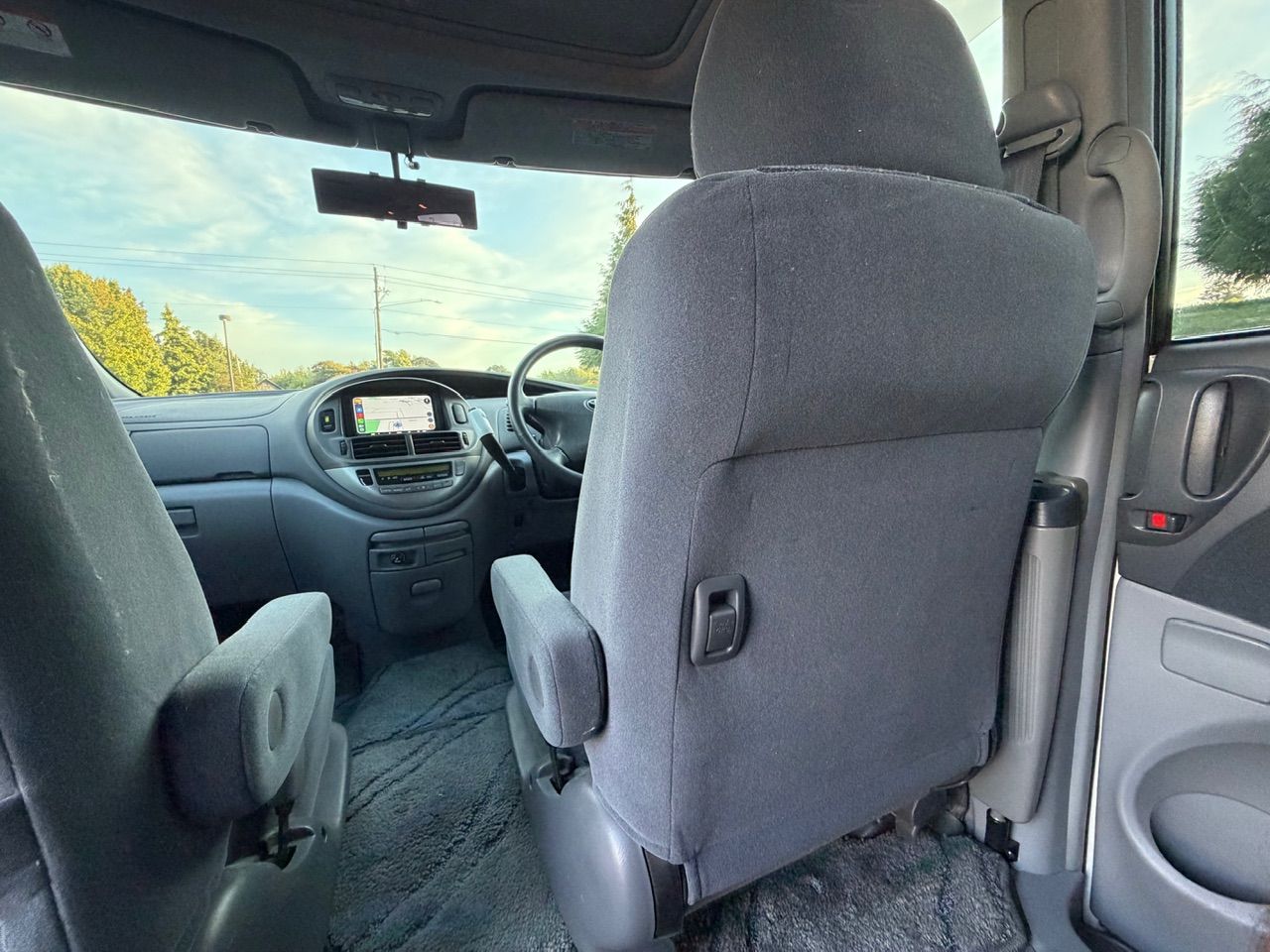 2000 Toyota Estima 3.0 Aeras FWD, 18” Wheels, Kakimoto Exhaust, Auto