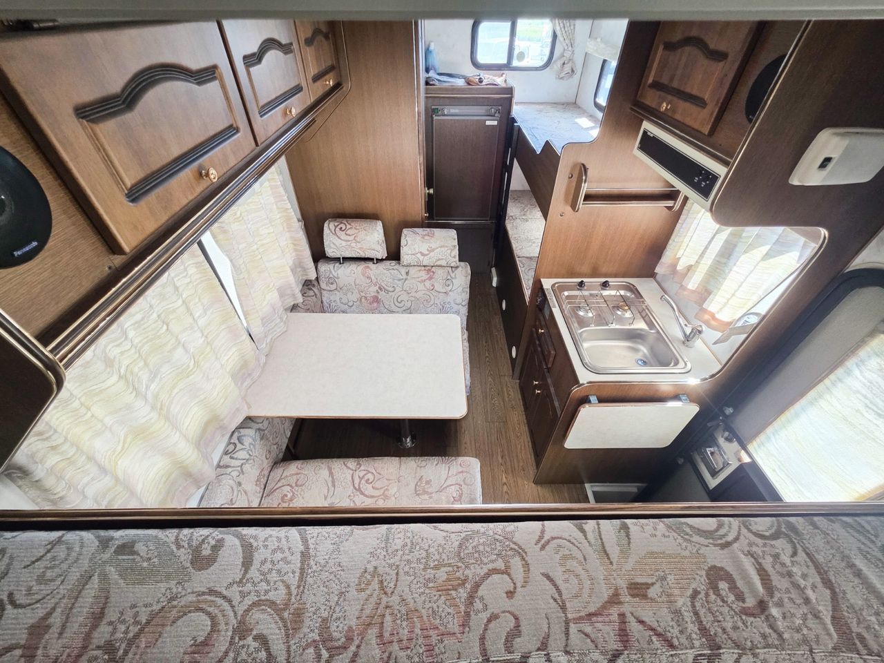 1998 Toyota Camroad  Liberty 5.0 Camper RWD, Fully Loaded, Auto