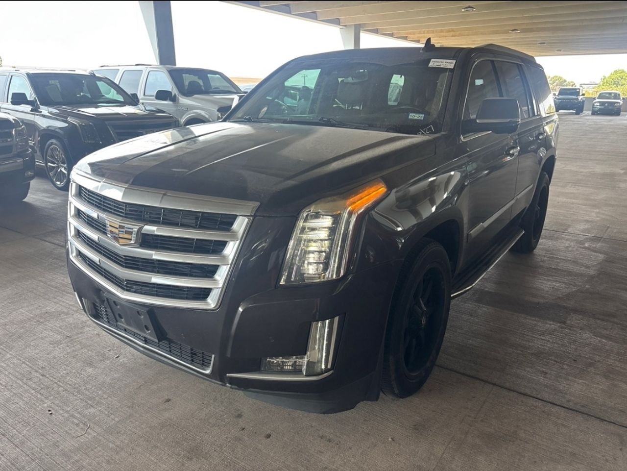 2016 Cadillac Escalade Luxury 2WD
