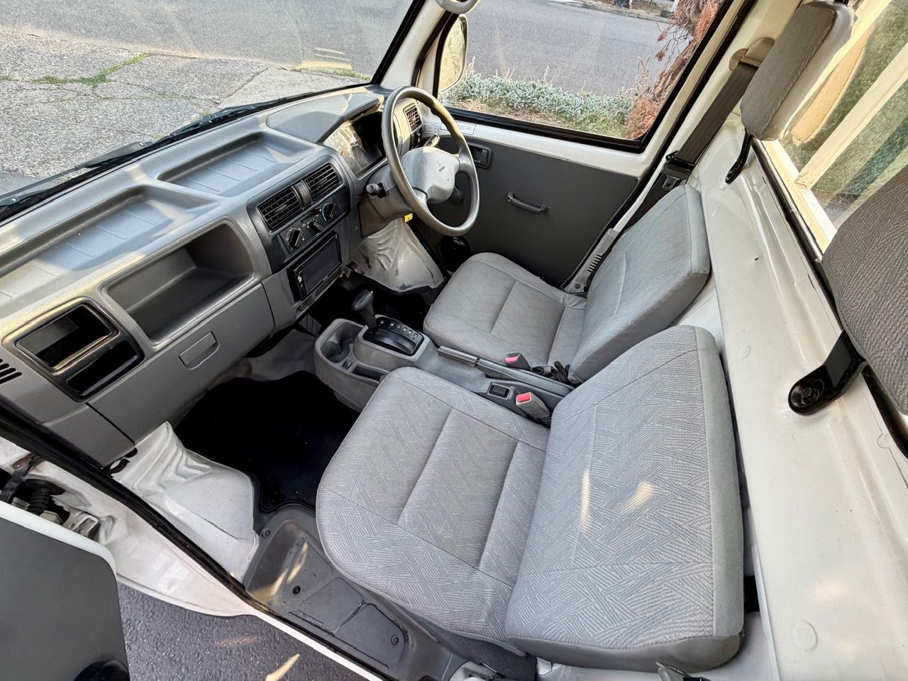2001 Nissan Clipper HD Dump 3-Way, 4WD, 2Hi-4Hi, AC, PS, Auto, Rare!