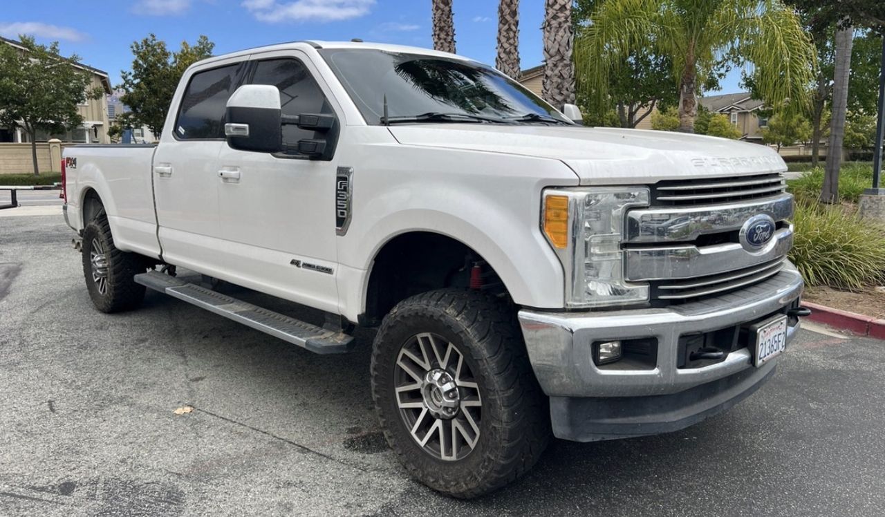 2017 Ford F-350 SD Lariat Crew Cab Long Bed 4WD