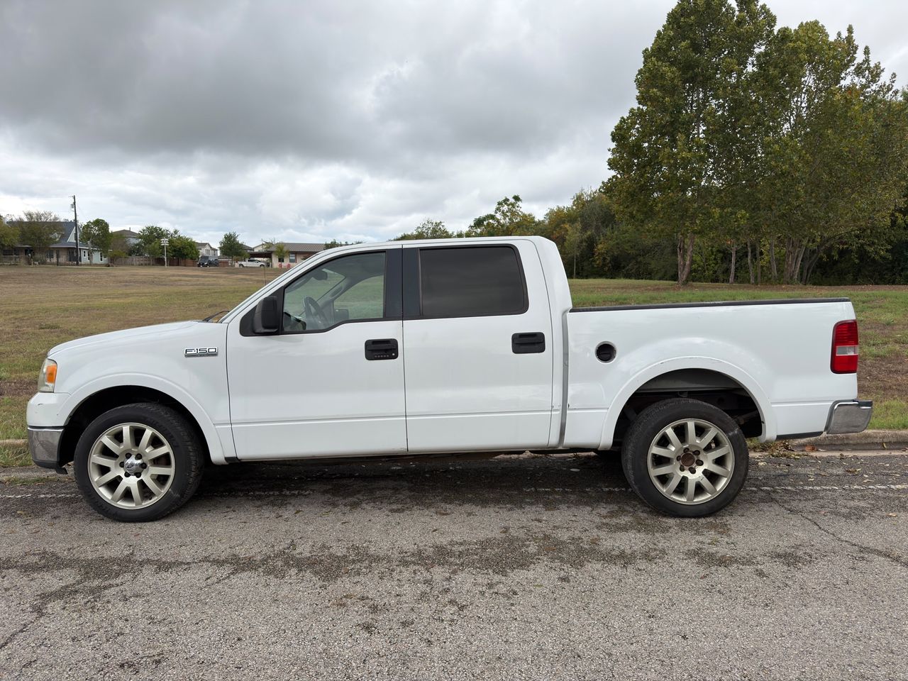2005 Ford F-150 XLT SuperCrew 2WD