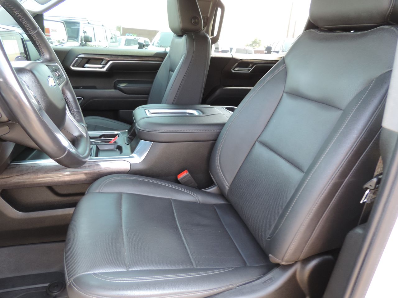 2022 Chevrolet Silverado 1500 LTZ Crew Cab 4WD