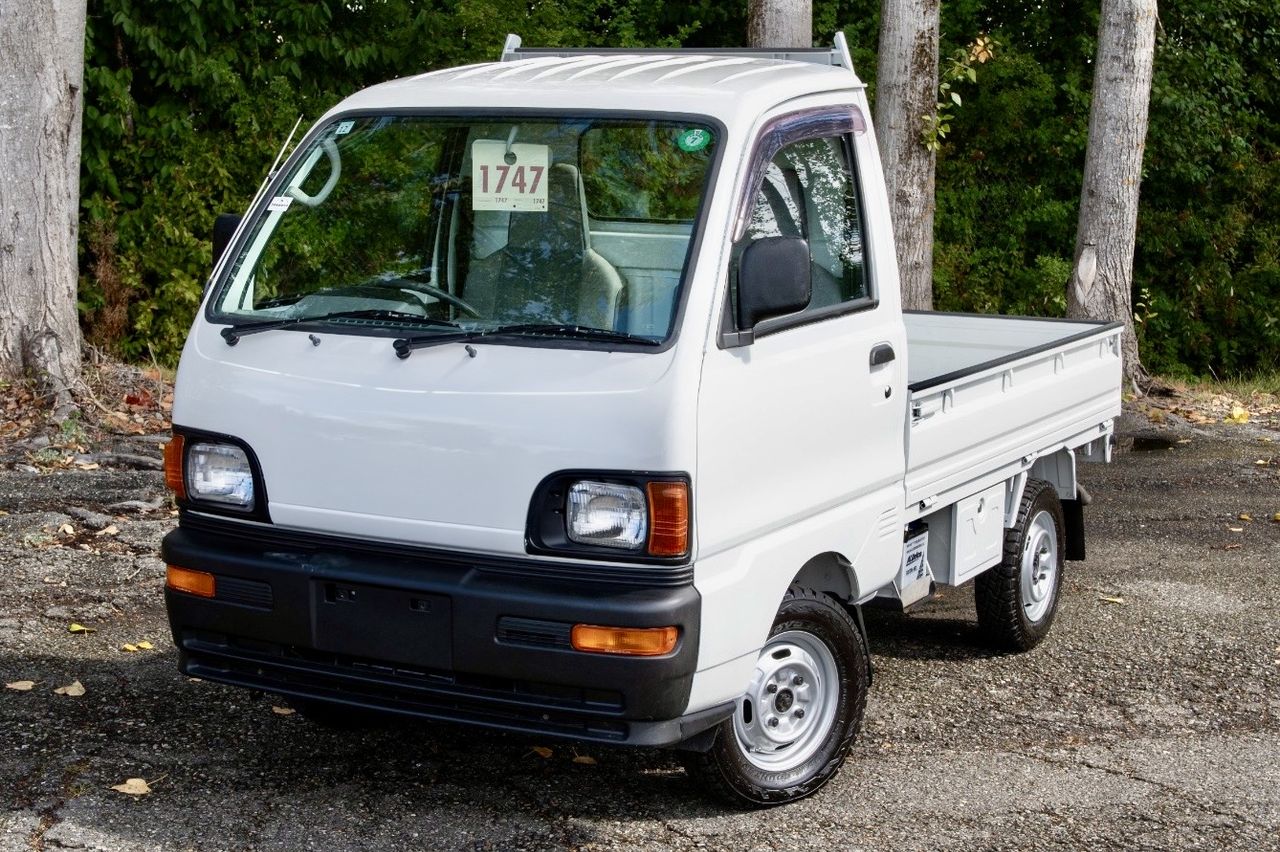 1996 Mitsubishi Minicab EFI 4WD, 2Hi-4Hi, PS, AC, Automatic, Like New!