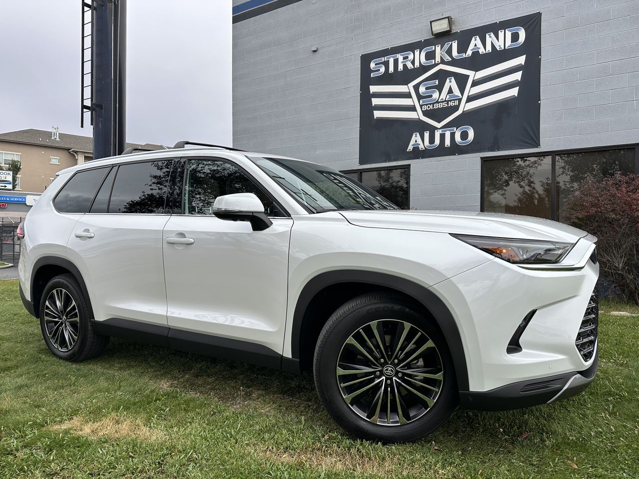 2024 Toyota Grand Highlander Hybrid MAX Platinum AWD