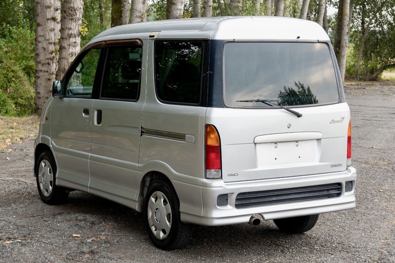 2001 Daihatsu Atrai 7 EFI 1.3L 4WD, PW, PL, PS, AC, 7 Passenger, 5MT