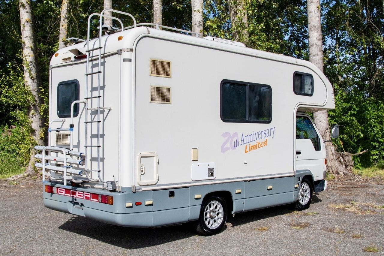 2000 Toyota Camroad Camper 20th Anniversary 2WD, Auto