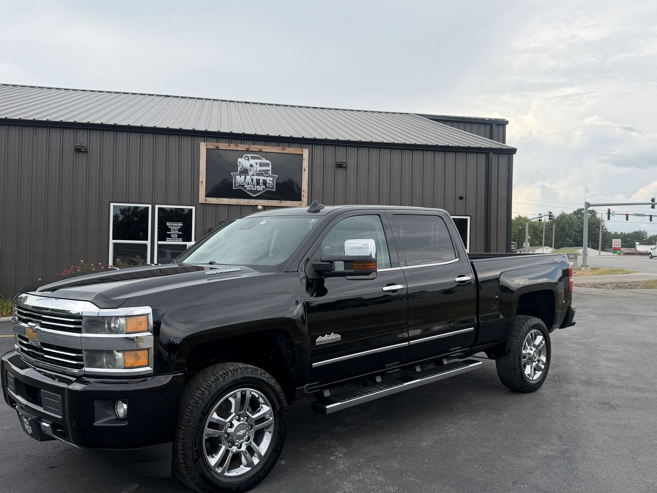 2015 Chevrolet Silverado 2500HD High Country Crew Cab Short Box 4WD