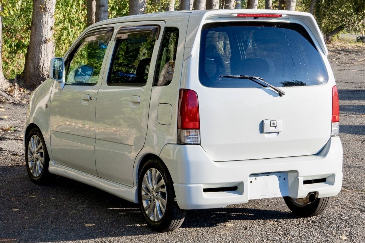 2000 Suzuki Wagon R RR  Turbo Intercooled, FWD, PW, PL, PS, AC, 5MT