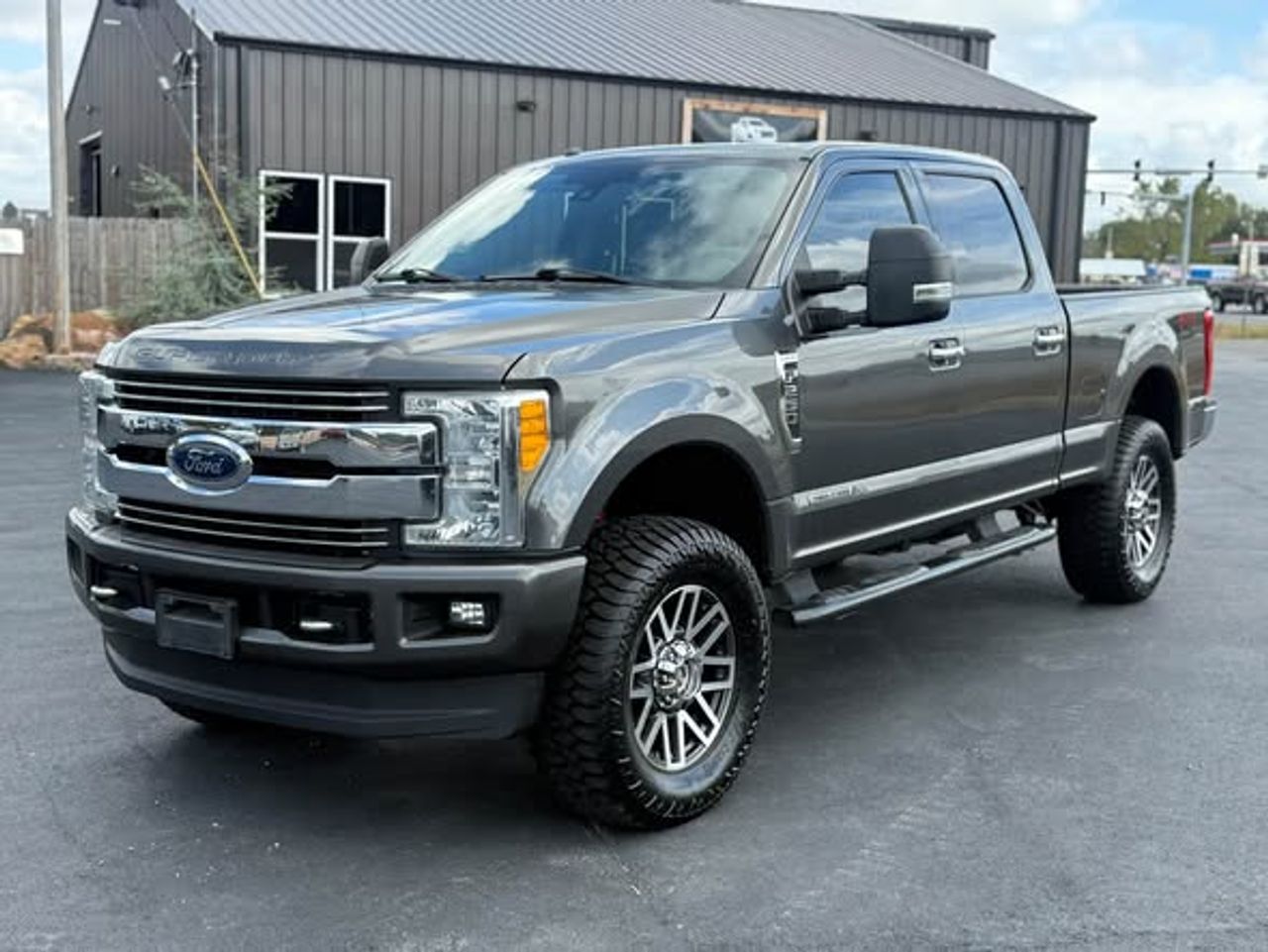 2017 Ford F-250 SD Lariat Crew Cab 4WD