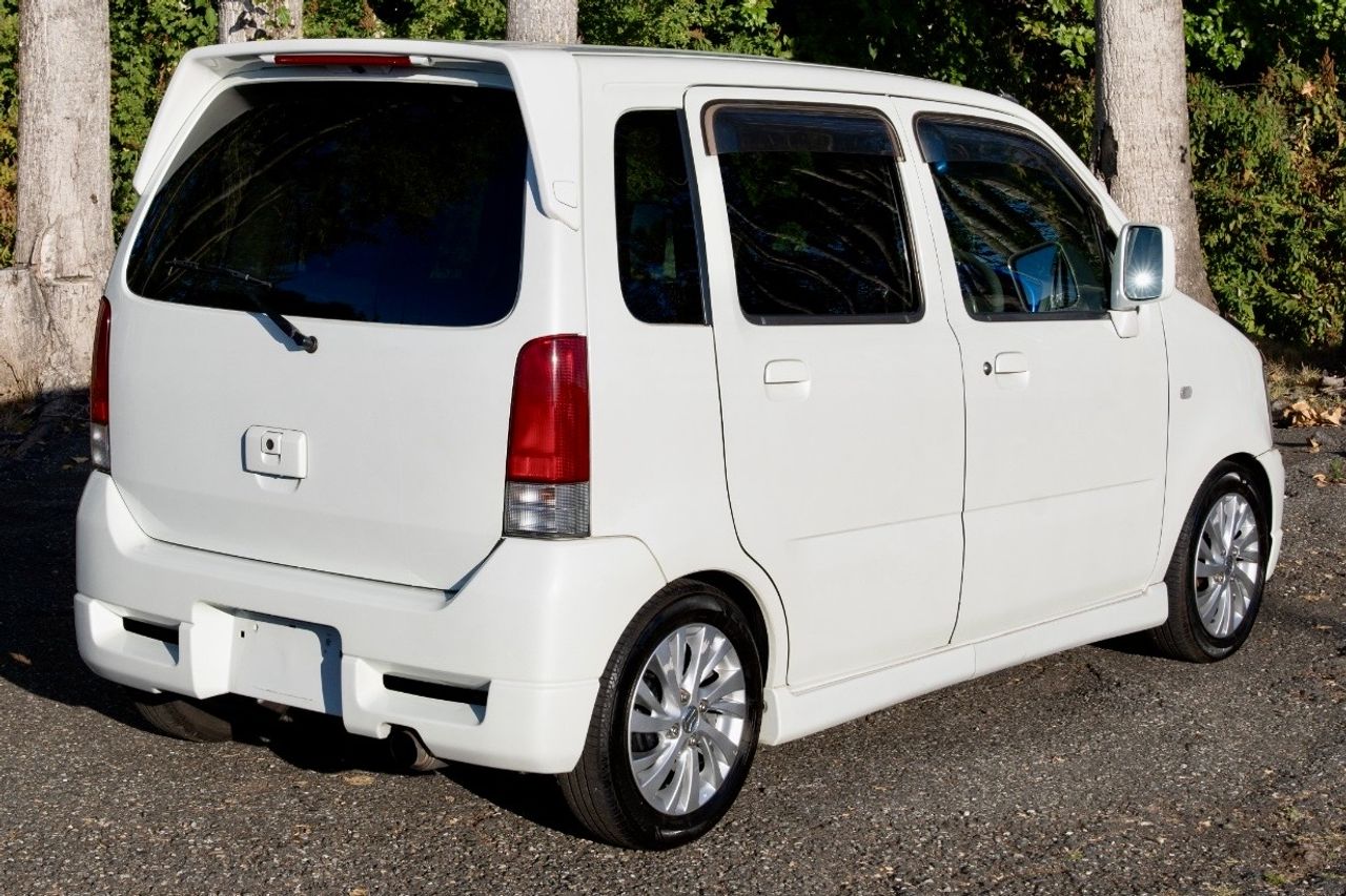 2000 Suzuki Wagon R RR  Turbo Intercooled, FWD, PW, PL, PS, AC, 5MT