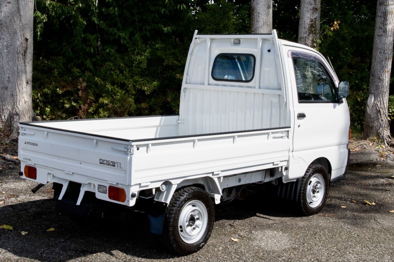 1996 Mitsubishi Minicab EFI 4WD, 2Hi-4Hi, PS, AC, Automatic, Like New!