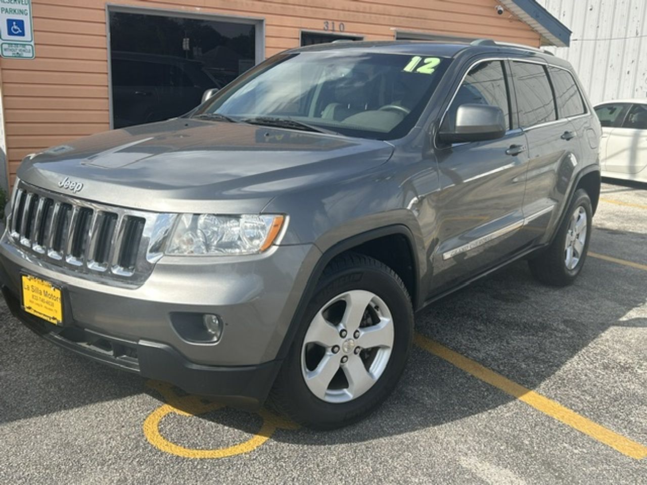 2012 Jeep Grand Cherokee Laredo 2WD