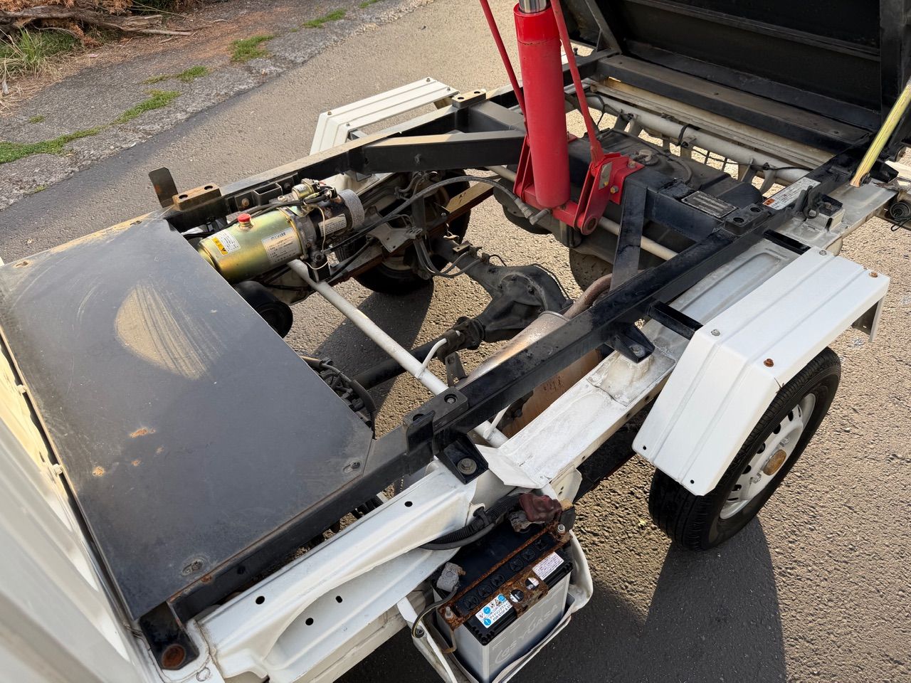 2001 Mitsubishi Minicab HD Deep Dump 4WD, 2Hi-4Hi-4Lo, PS, AC, 5MT