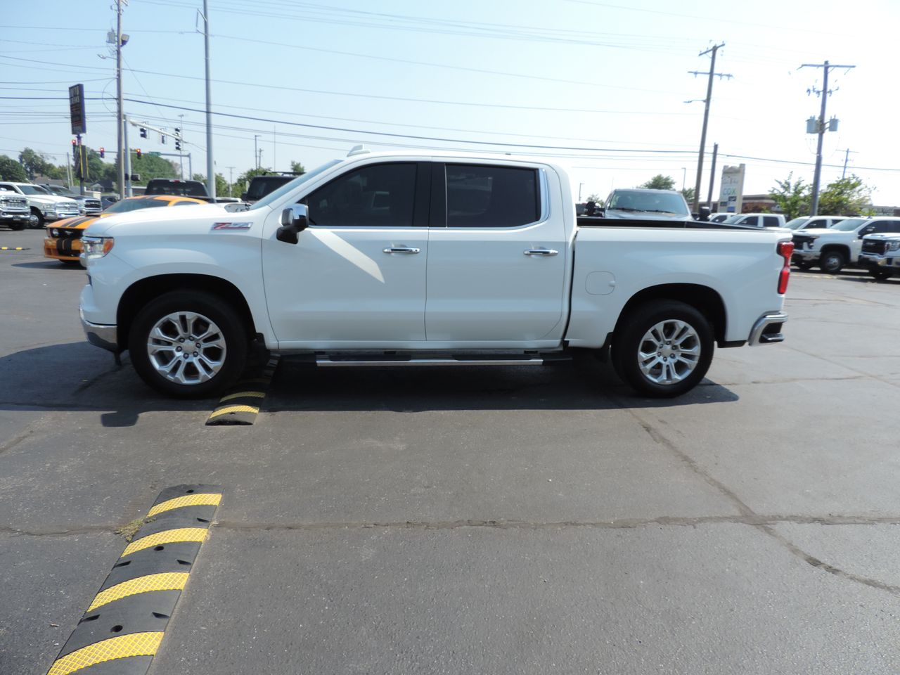 2022 Chevrolet Silverado 1500 LTZ Crew Cab 4WD