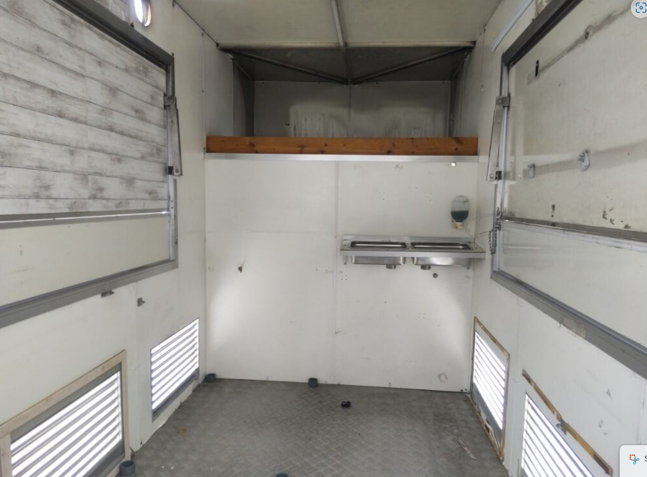 2001 Mitsubishi Minicab EFI Food Truck w/ Dual Windows, AC, PS, 5MT