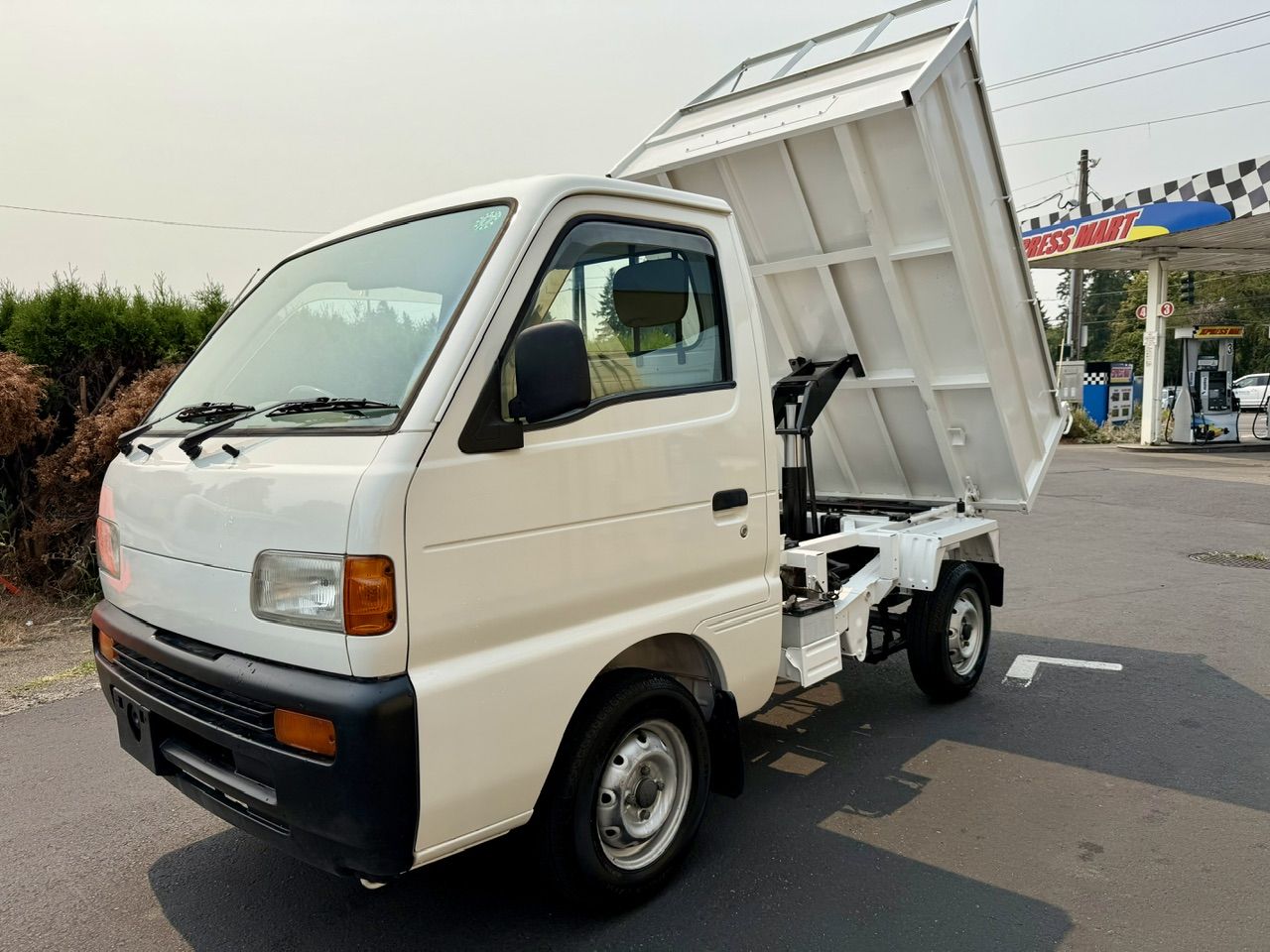 1998 Suzuki Carry Deep Dump 4WD, 2Hi-4Hi-EL Gear, 5MT, Like New!