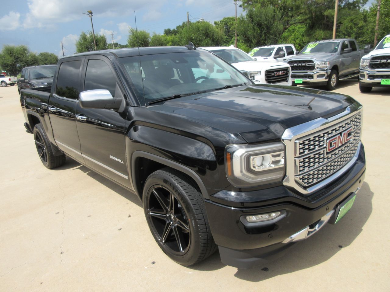 2017 GMC Sierra 1500 Denali Crew Cab Short Box 4WD