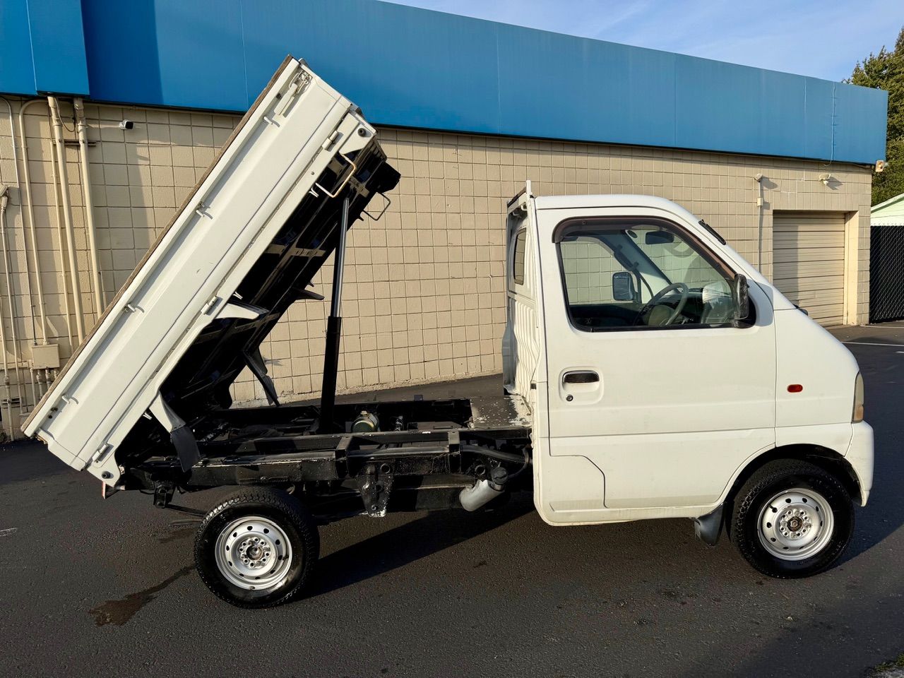 2000 Suzuki Carry SD Dump EFI 4WD, 2Hi-4Hi-4Lo, AC, 5MT, Difflock